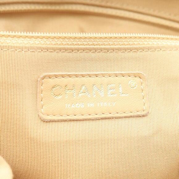 CHANEL Gray Leather Shoulder Bag - Picture 5 of 11